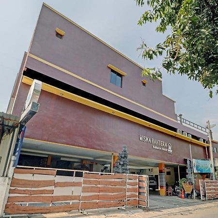 Capital O 90407 Wisma Bahtera Hotel Cirebon Kültér fotó