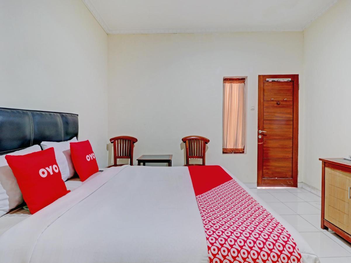 Capital O 90407 Wisma Bahtera Hotel Cirebon Kültér fotó